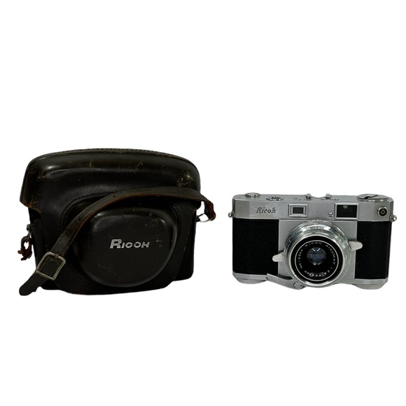 Ricoh Other - Ricoh 500 Camera and Case for decorations